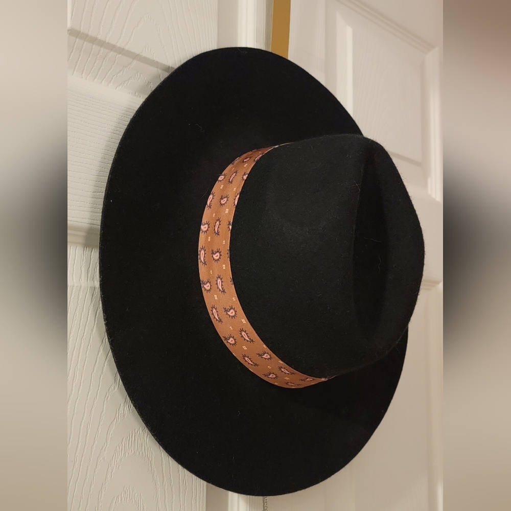 NWT A New Day trendy hat